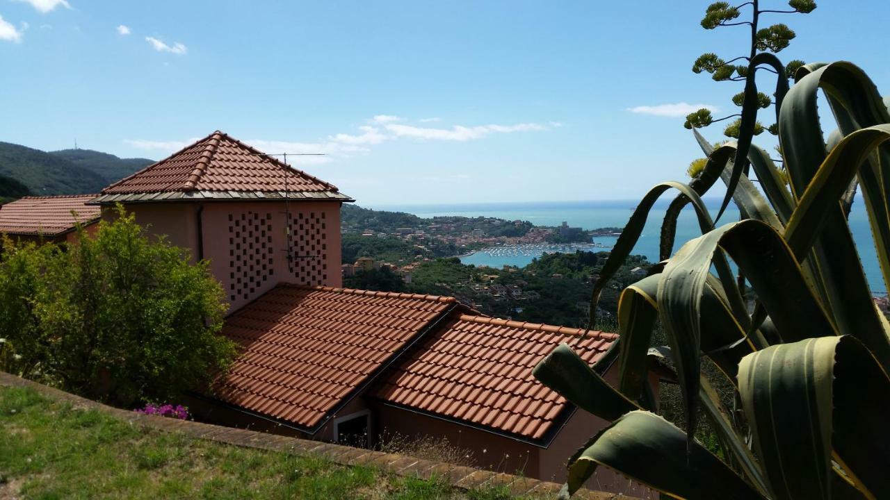 Agave Di Lerici Villa Luaran gambar